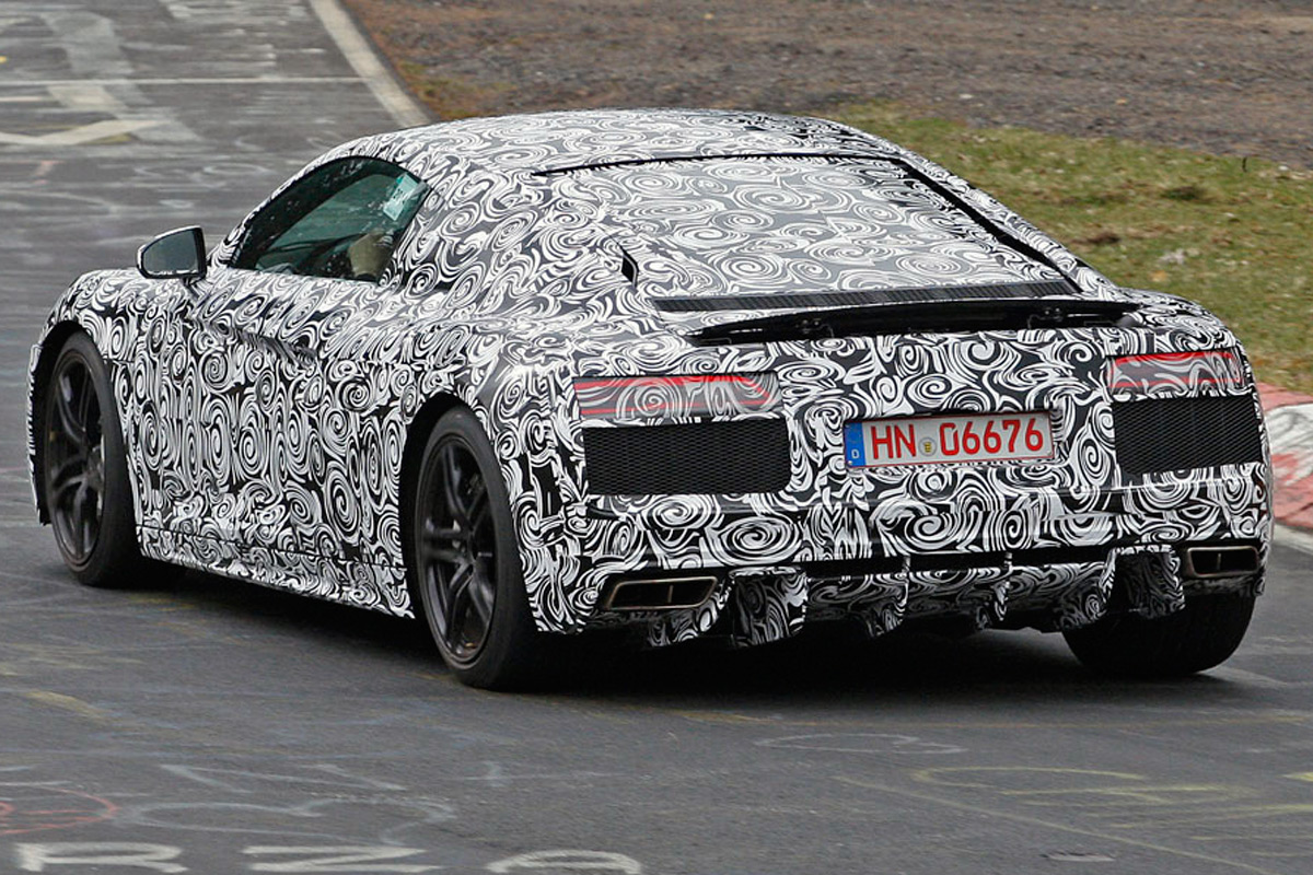 Audi R8 rear