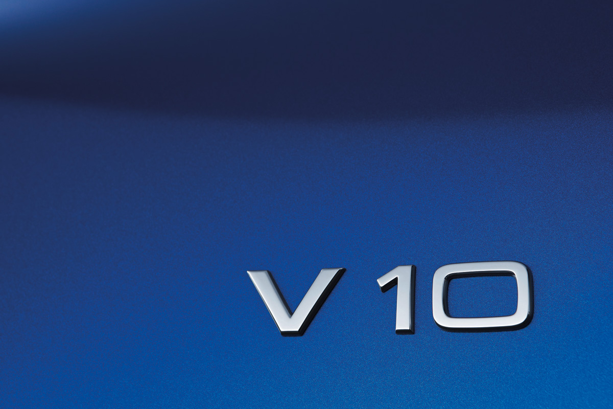 Audi R8 V10 Plus badge