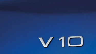 Audi R8 V10 Plus badge