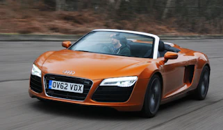 Audi R8 Spyder front tracking