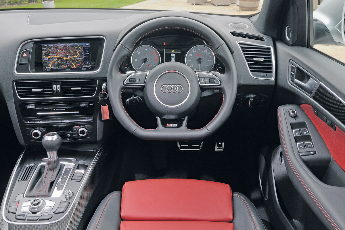 Audi SQ5 interior