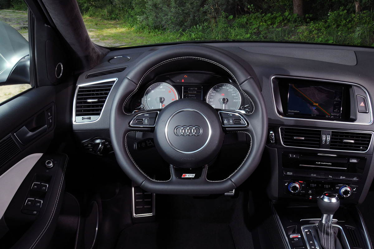 Audi SQ5 interior