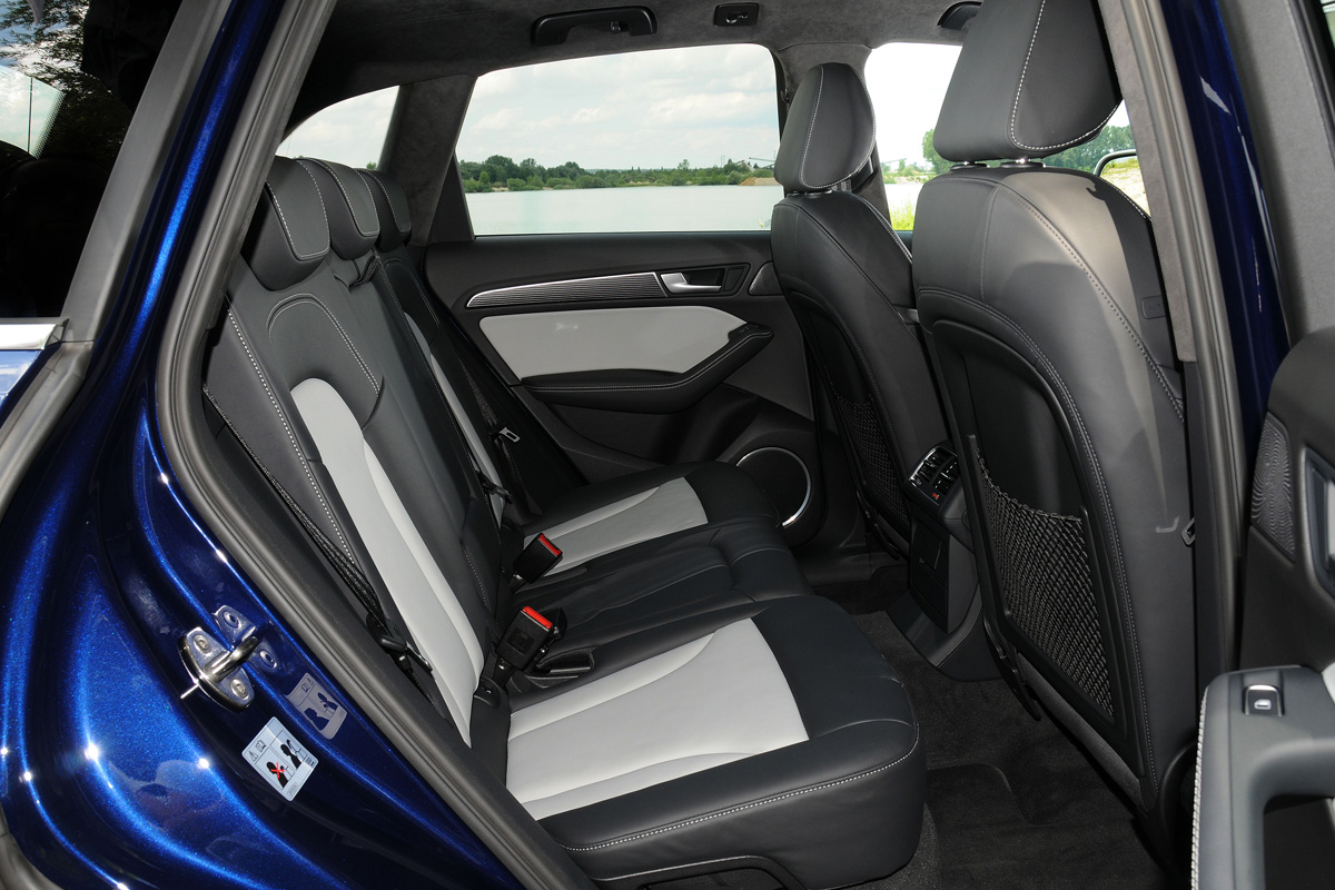 Audi SQ5 rear seats