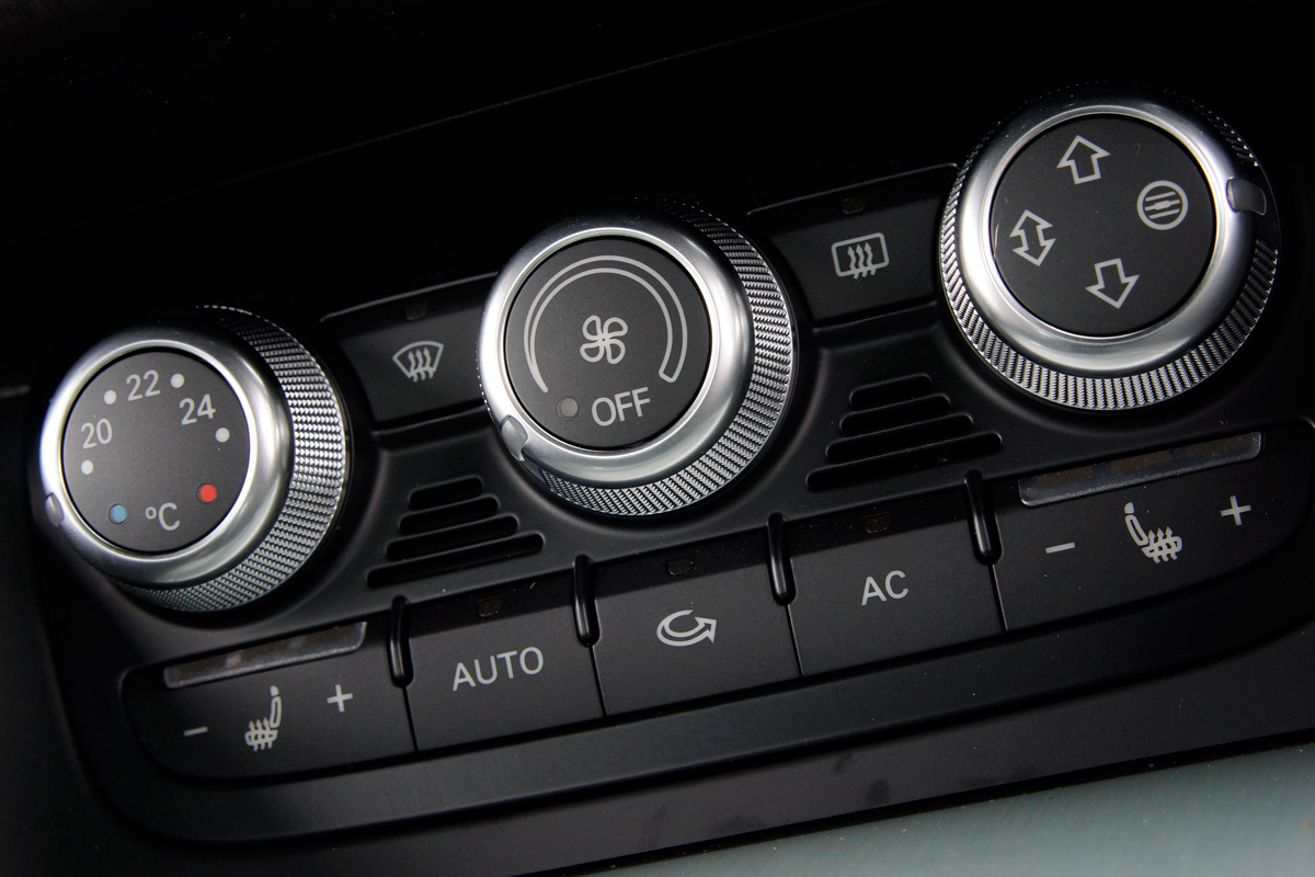Audi TT 1.8T detail