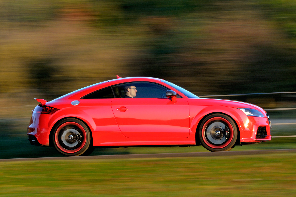 Audi TT RS Plus panning