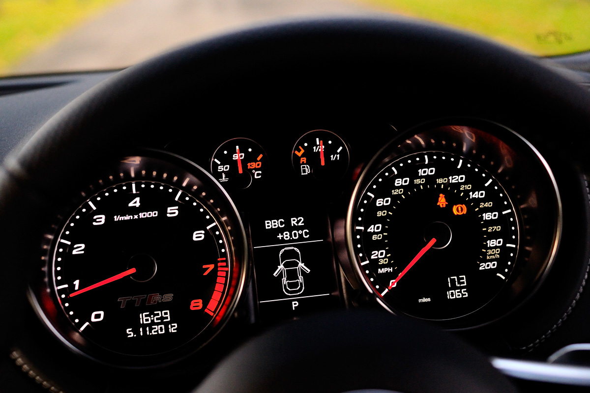 Audi TT RS Plus dials