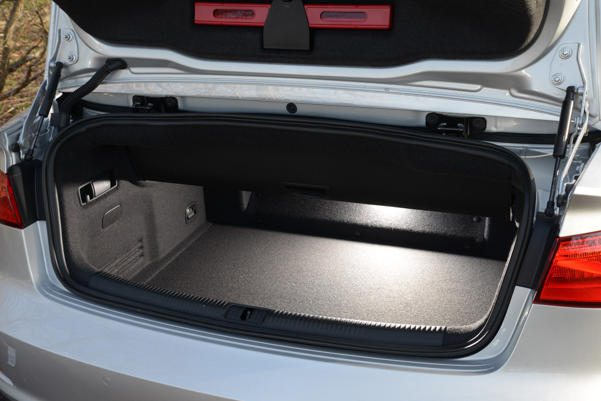 Audi A3 Cabriolet boot