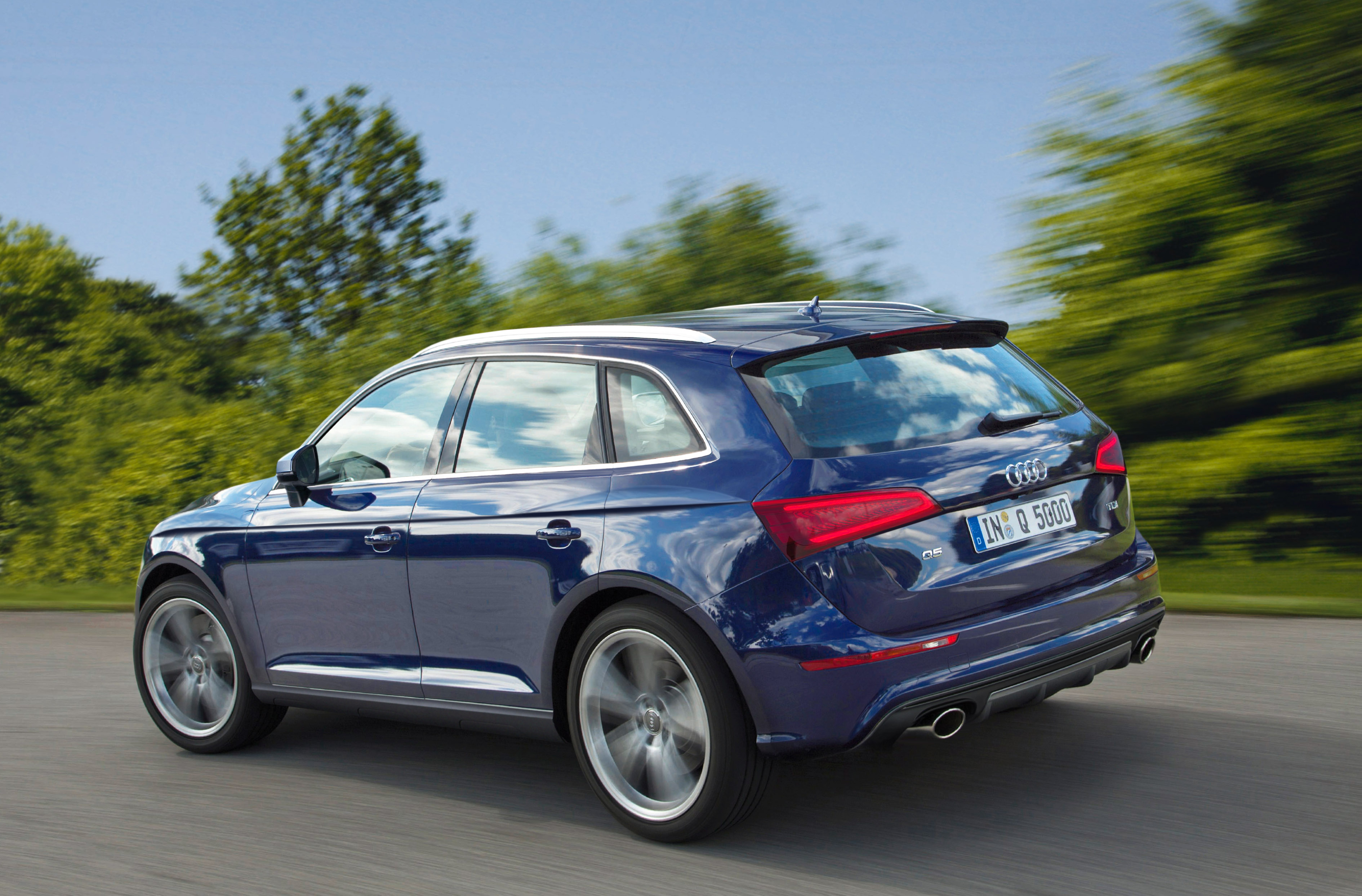 New-Audi-Q5-rear