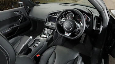 Audi R8 V10 Spyder interior