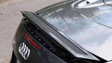 Audi R8 V10 Spyder spoiler