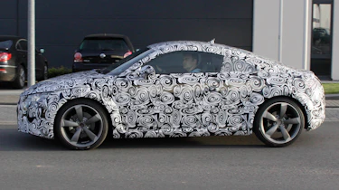 Audi TT panning