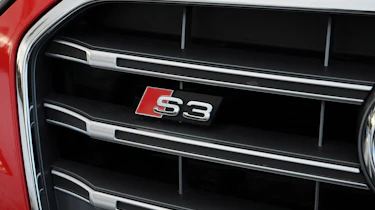 Audi S3 Cabriolet 2014 grille