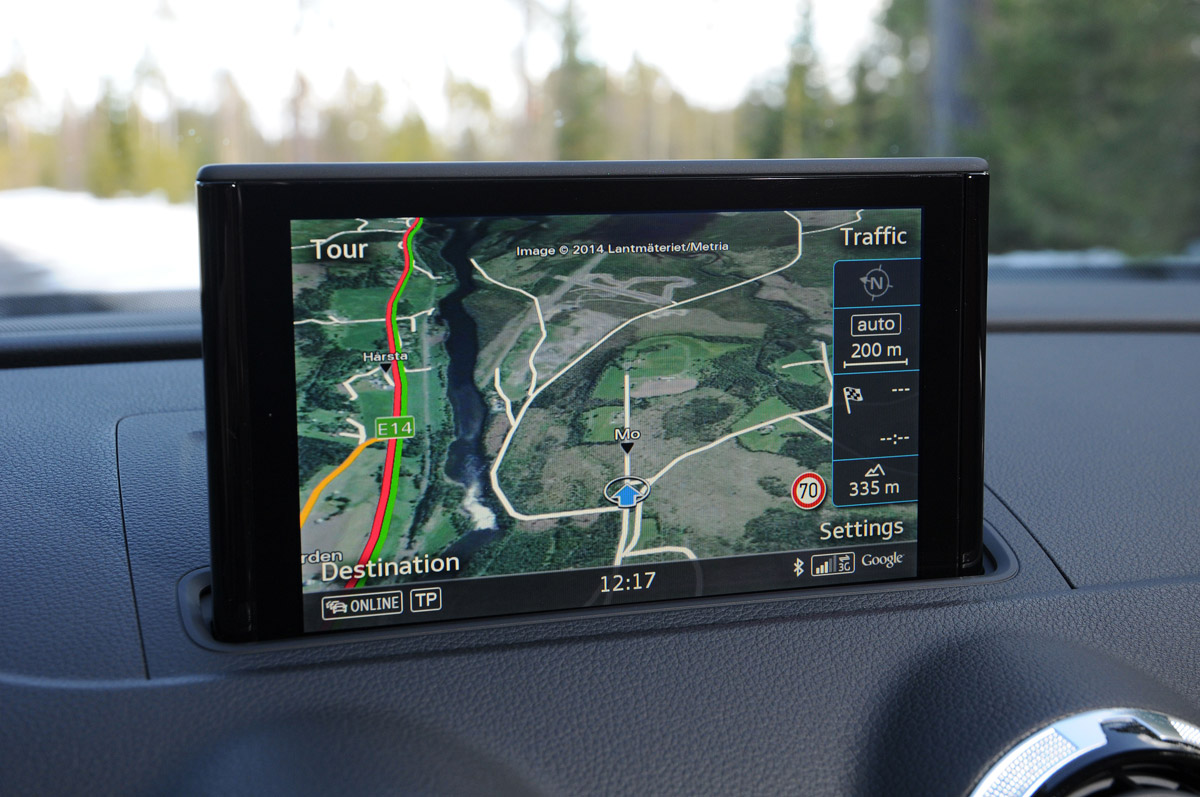Audi S3 Cabriolet 2014 screen