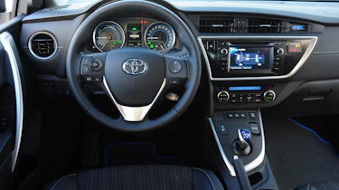 Toyota Auris Hybrid dash