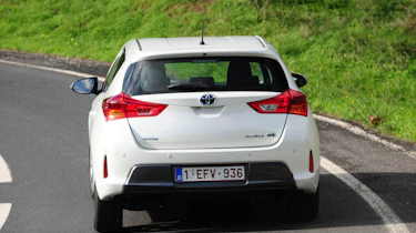 Toyota Auris Hybrid rear cornering