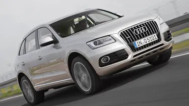 Audi Q5 2.0 TDI front action