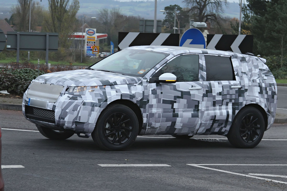 Baby Discovery 2015 side on 