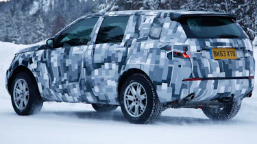 Baby Land Rover Discovery 2014 spy - back qurter