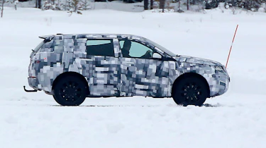 Baby Land Rover Discovery 2014 spy - side