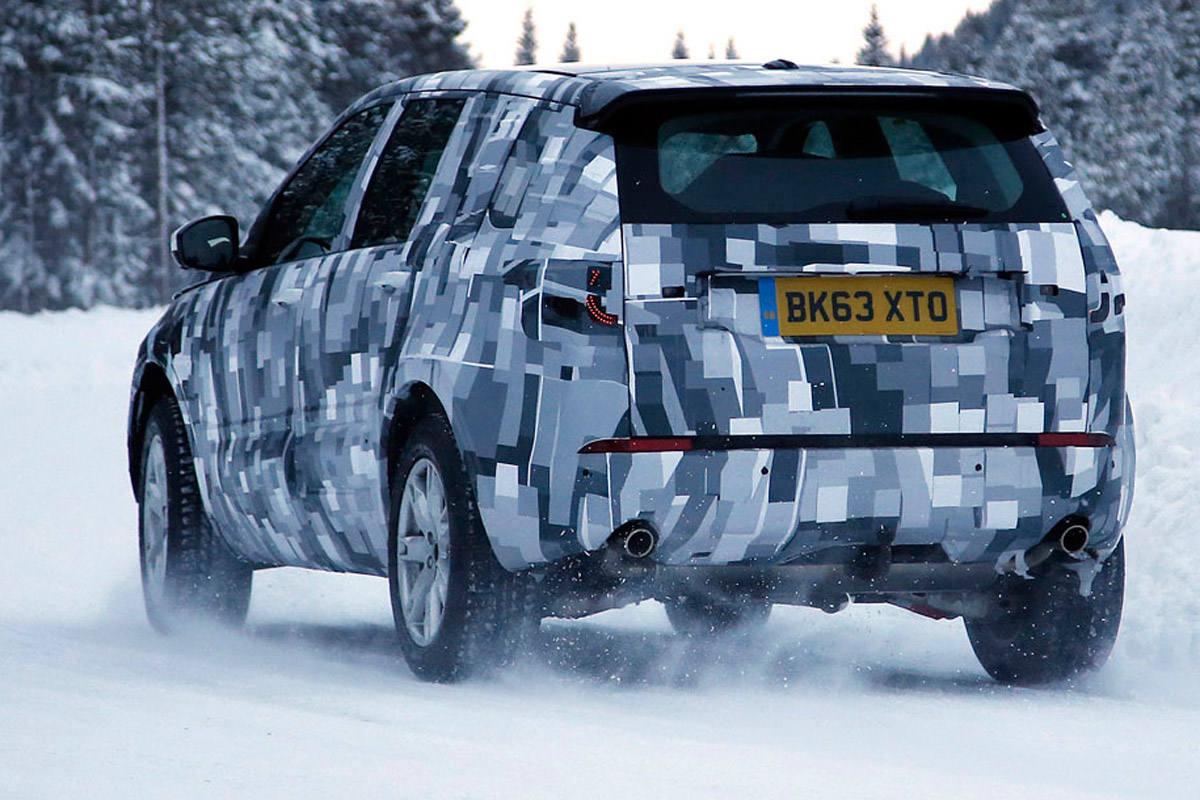 Baby Land Rover Discovery 2014 spy - tail