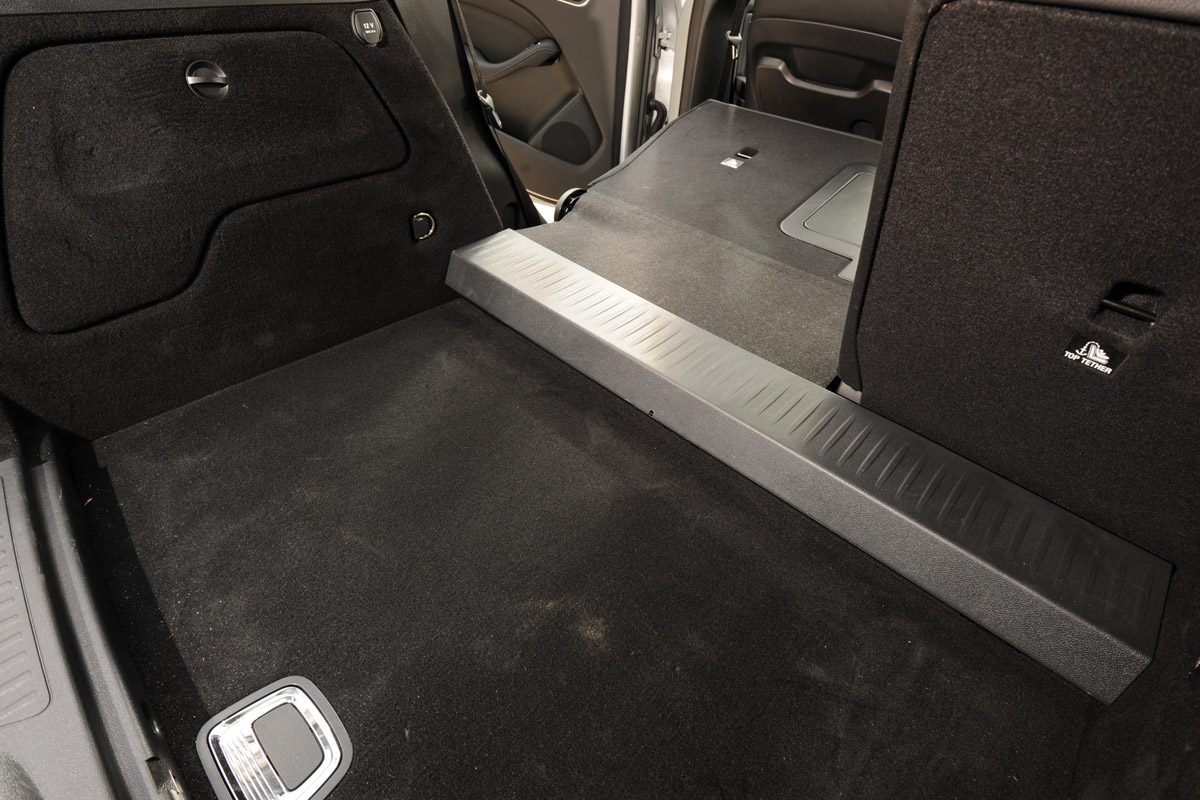 Mercedes B Class boot