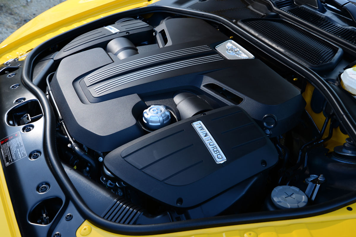 Bentley Continental GT V8 S Convertible - engine