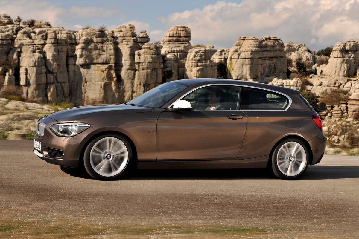 BMW 1 Series Sport Hatch side