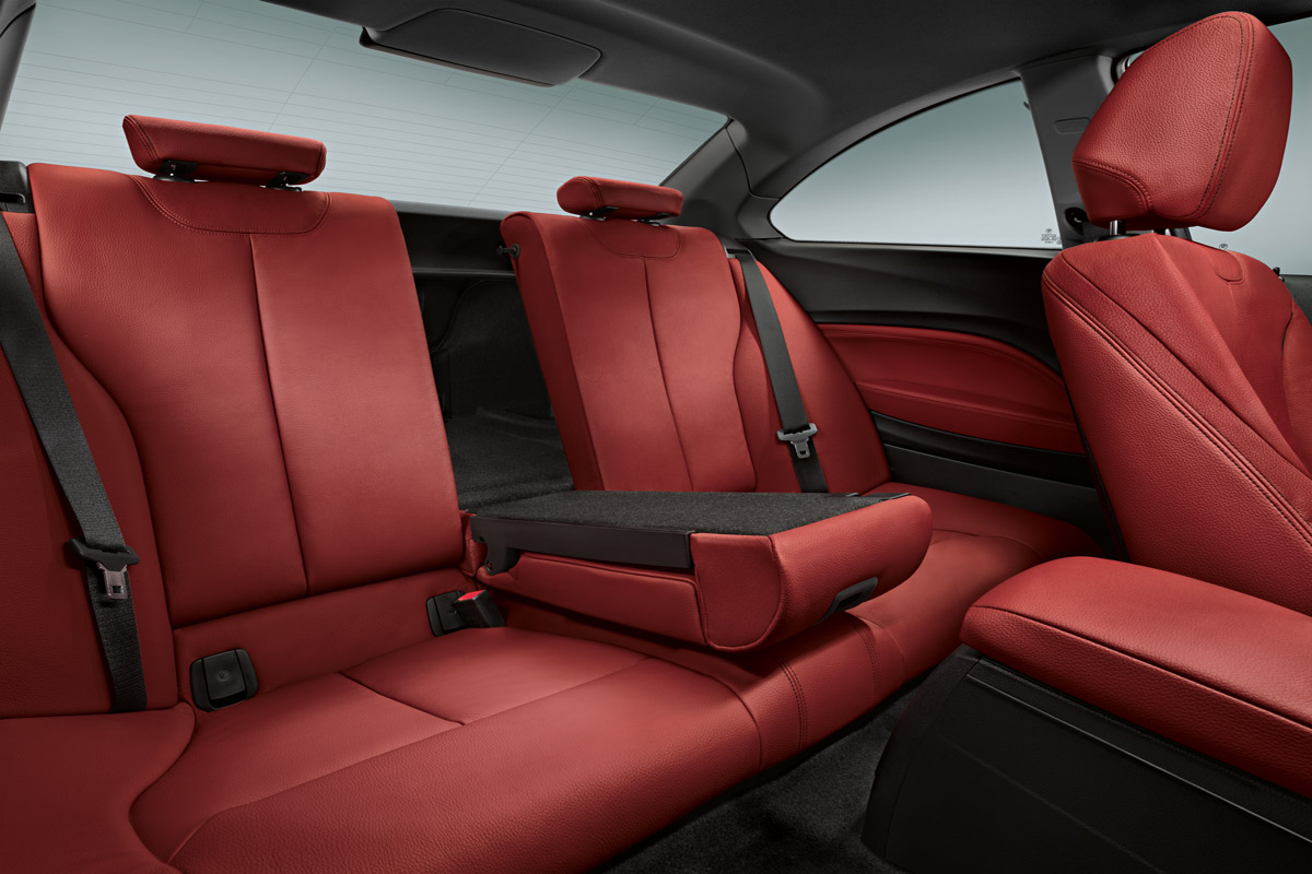 BMW 2 Series coupe 2014 rear seats