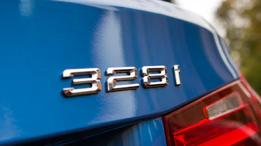 BMW 328i Touring badge