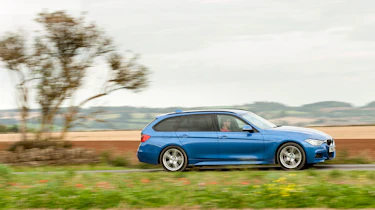 BMW 328i Touring panning