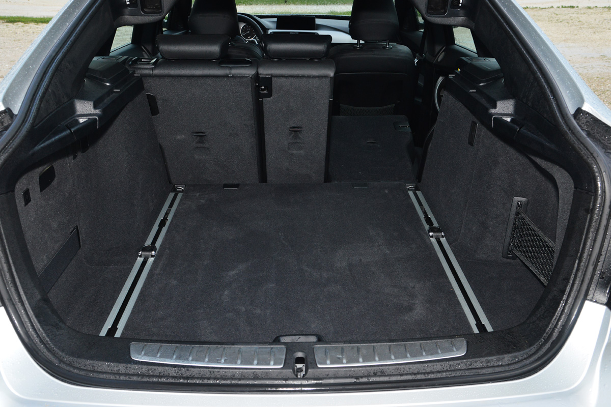 BMW 335i GT boot