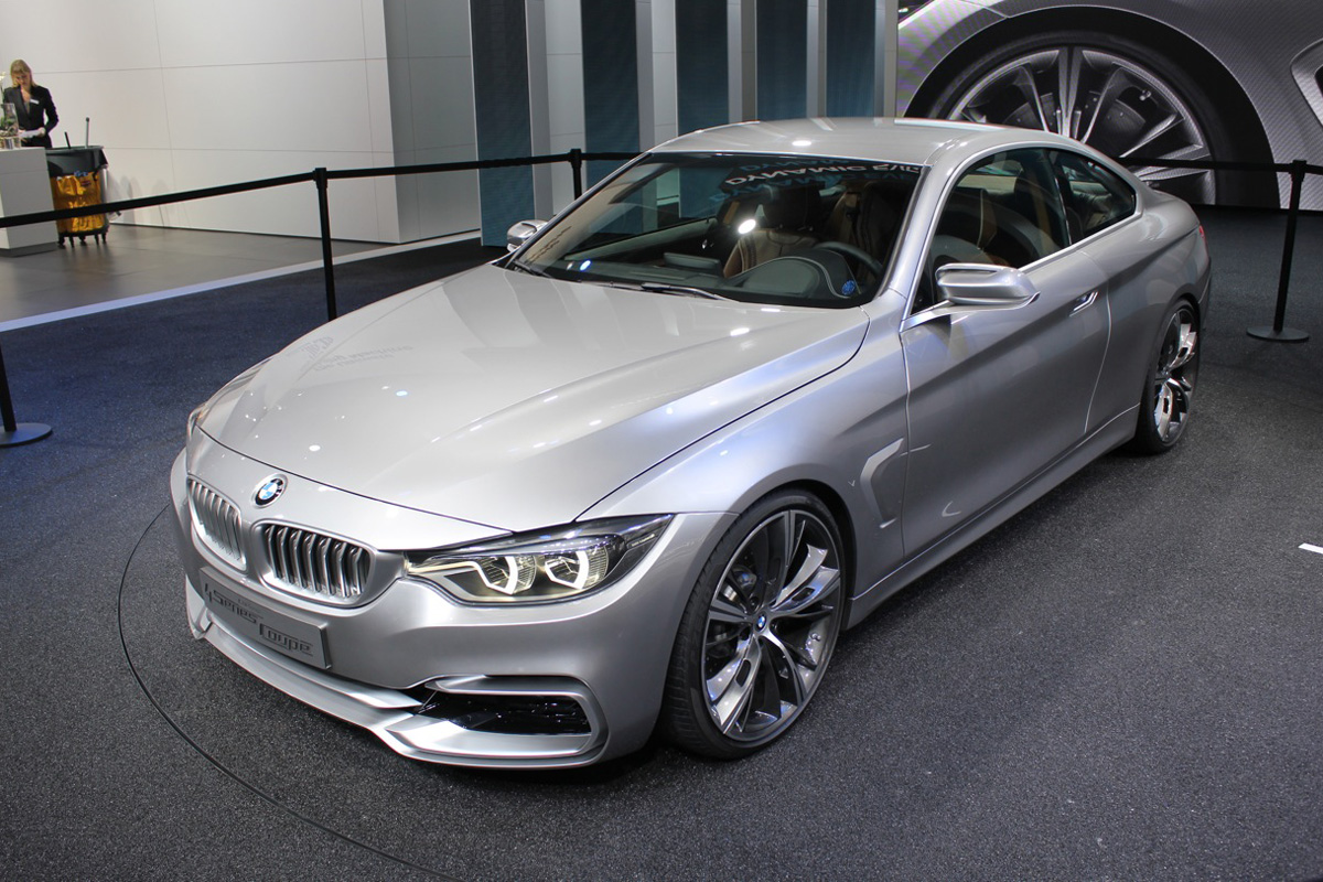 BMW 4 Series fornt three-quarters
