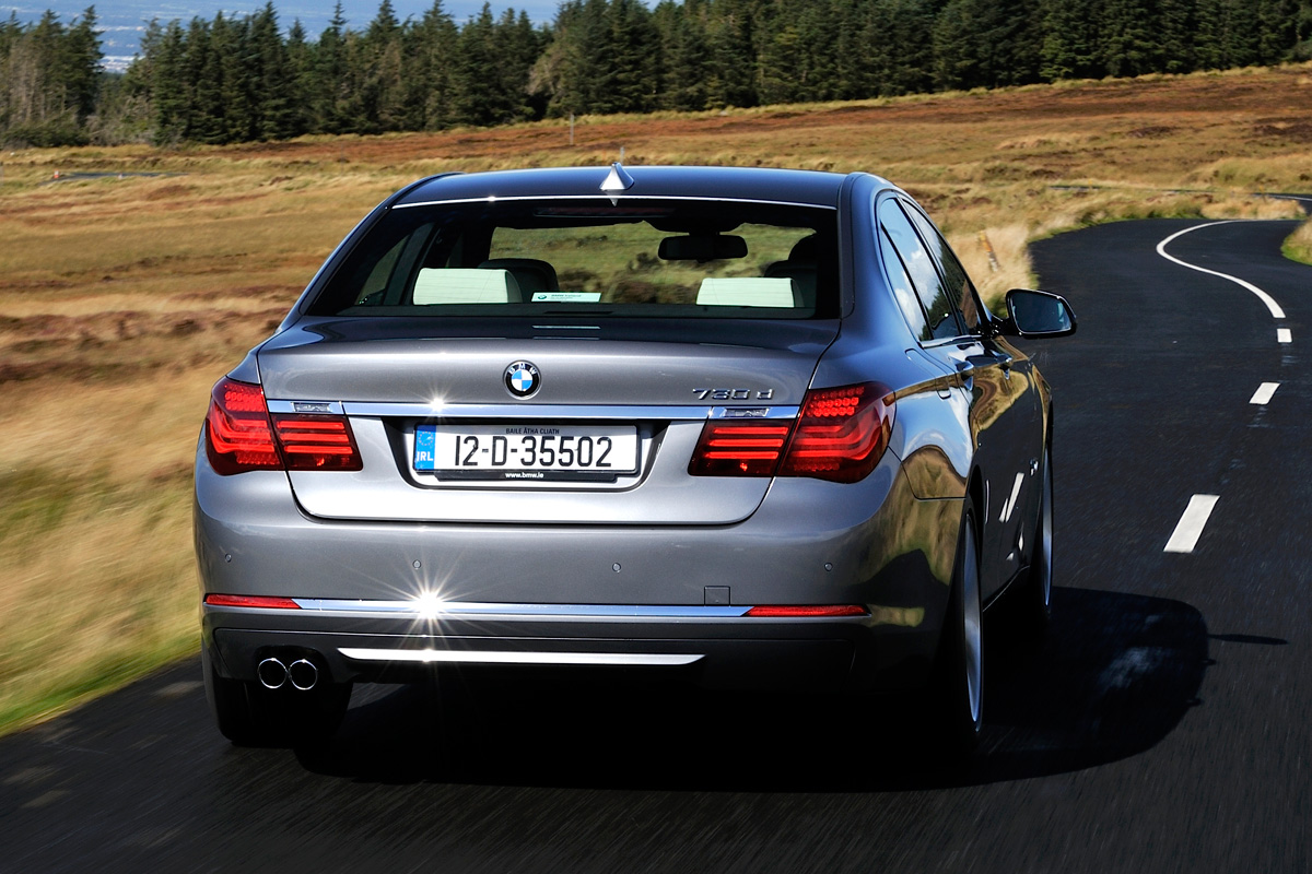BMW 730d rear action