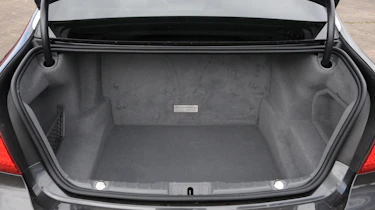 BMW ActiveHybrid 7 boot
