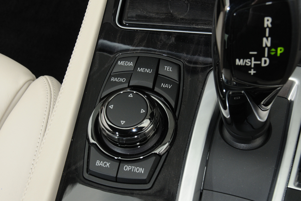 BMW ActiveHybrid 7 detail