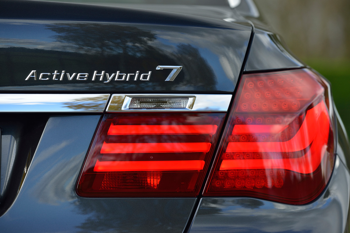BMW ActiveHybrid 7 badge