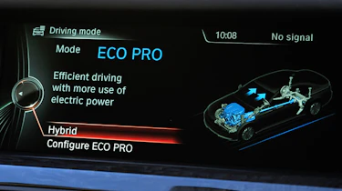 BMW ActiveHybrid 7 display
