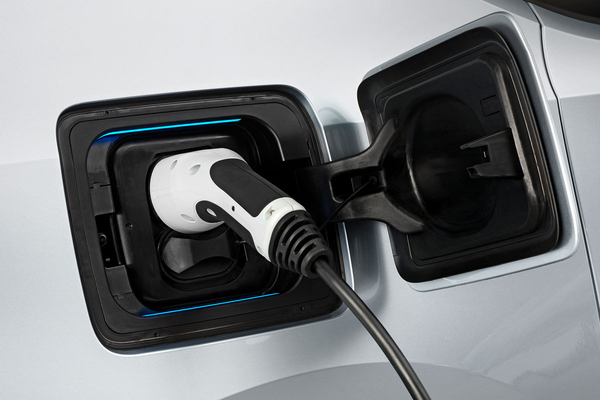 BMW i3 charging