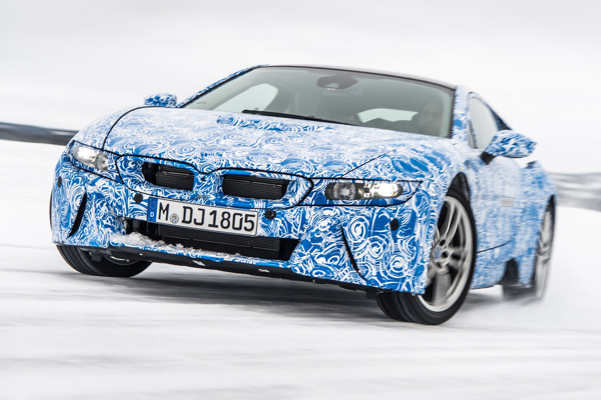 BMW i8 front corner
