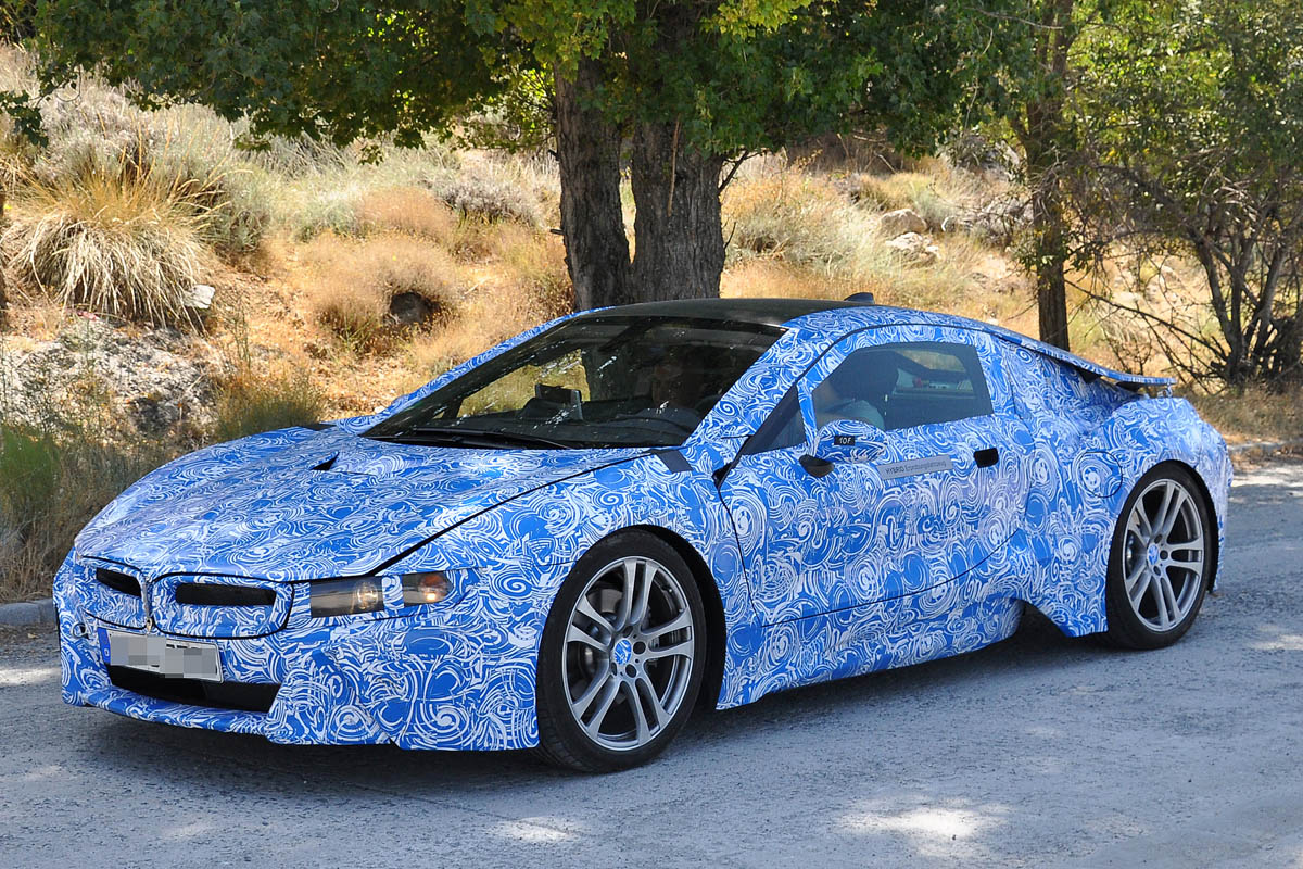 BMW i8 front three-quarter static