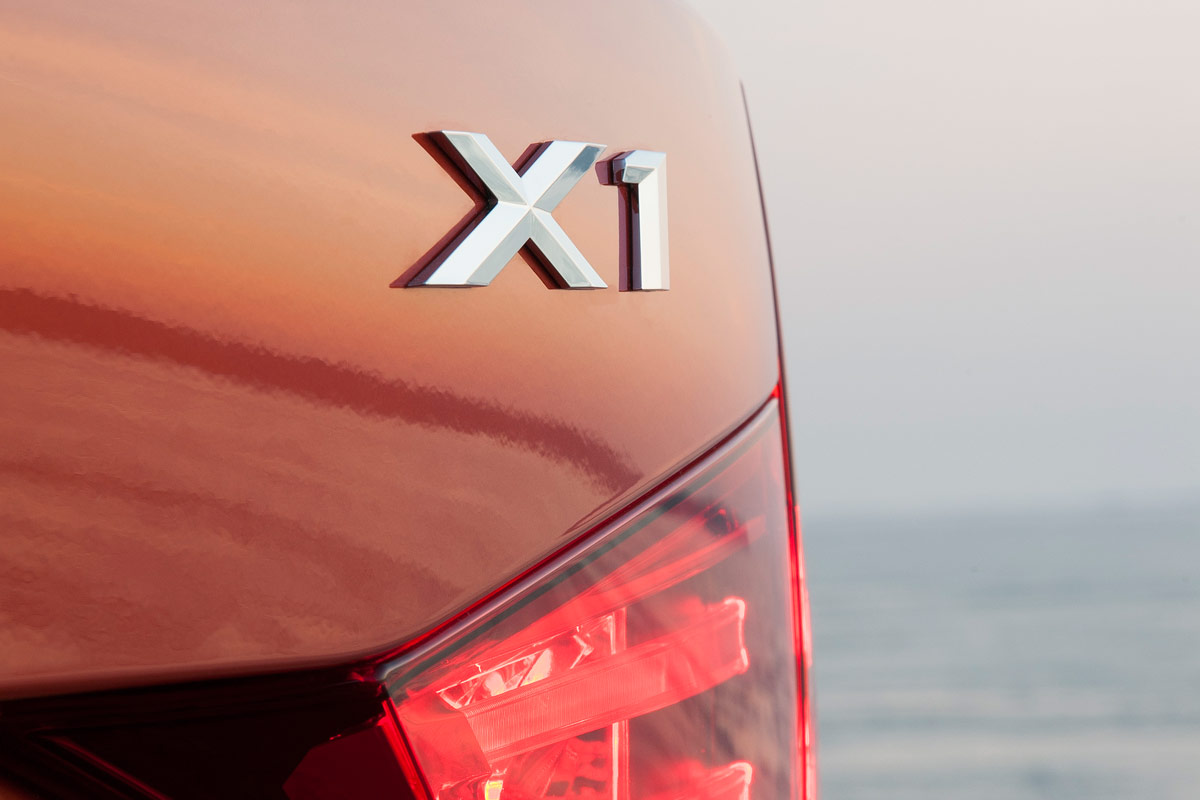BMW X1 badge