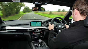 BMW X5 M50d 4x4 2013 driving
