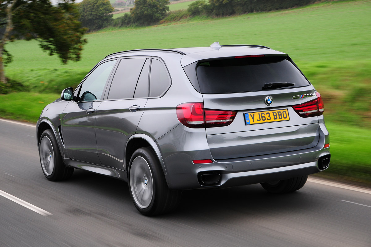 BMW X5 M50d 4x4 2013 rear track