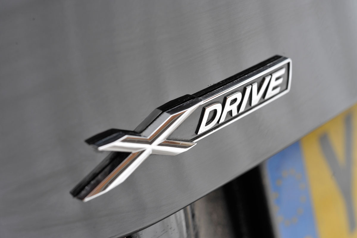 BMW 330d xDrive M Sport Touring badge