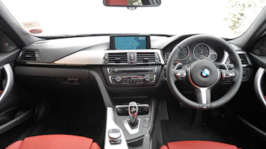 BMW 330d xDrive M Sport Touring cabin