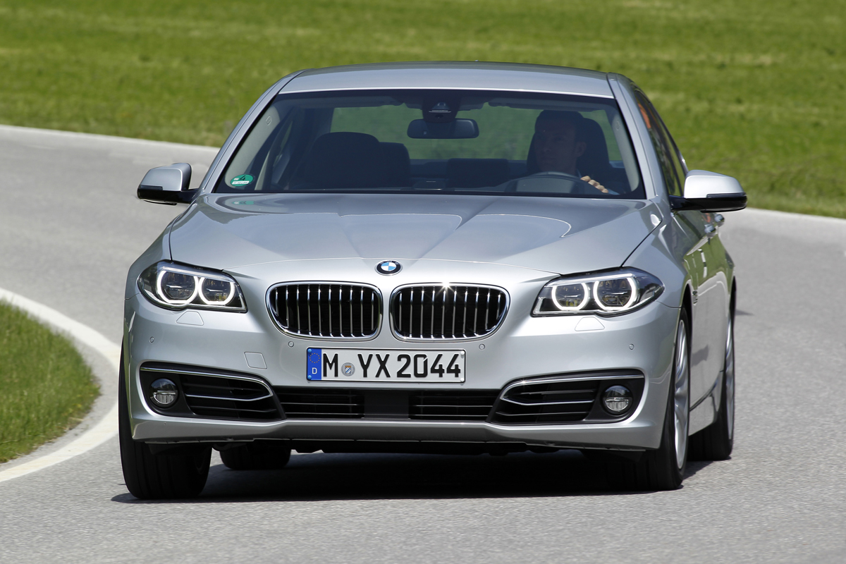 BMW 530d cornering