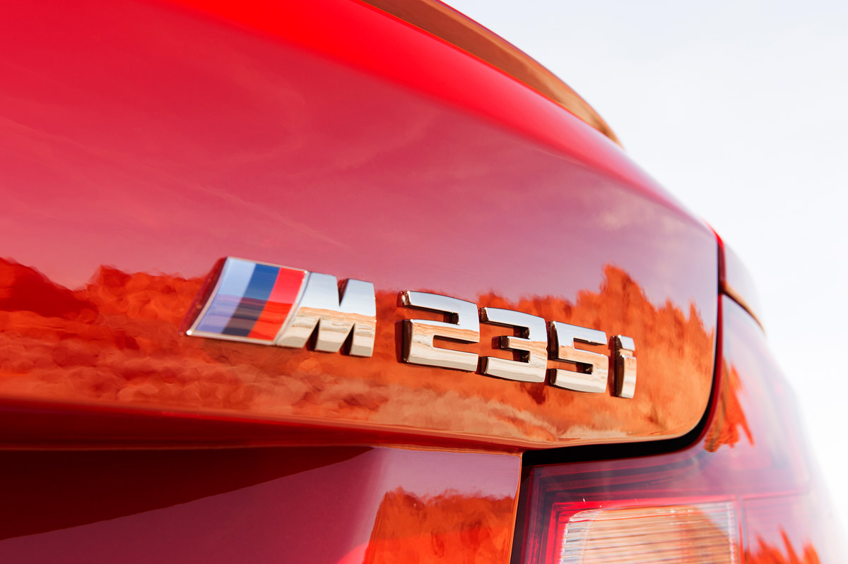 BMW M235i 2014 badge