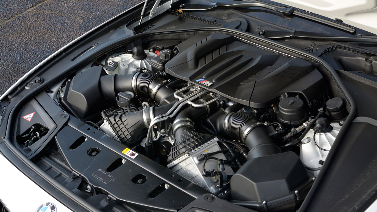 BMW M5 Competition Pack engine