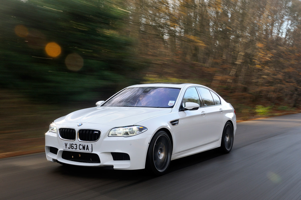BMW M5 Competition Pack front tracking