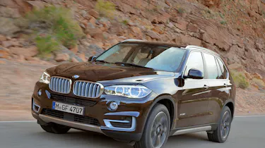 BMW X5 50i front action